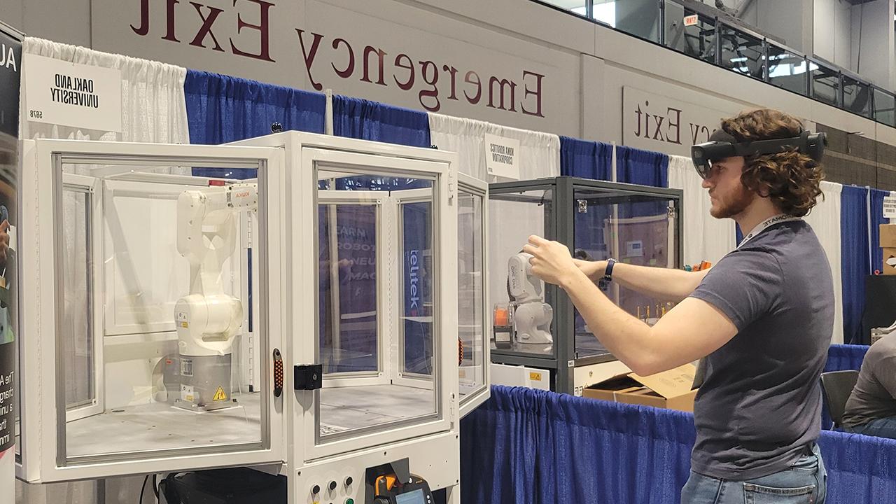 OU graduate students shine at robotics, automation show in Chicago